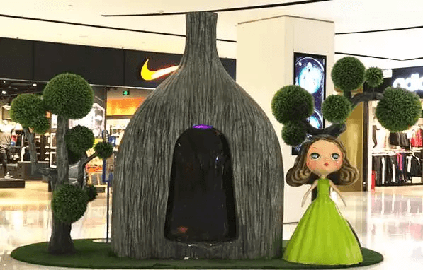 北京住總?cè)f科廣場(chǎng)：綠色植物“無(wú)孔不入”