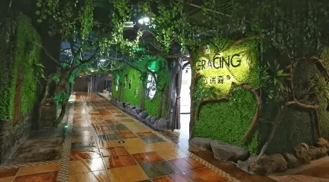 皇后的移動迷宮