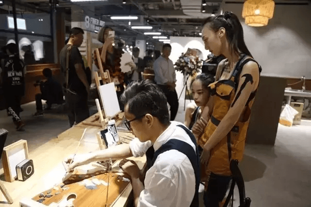畫·超級工廠