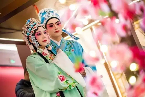 購(gòu)物中心遇見(jiàn)江南